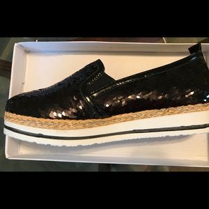 ‼️Brand New‼️Black Sequined Casual Shoes